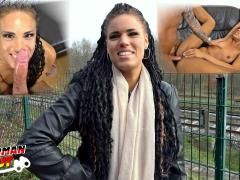 Deutscher Castingsex mit dunkelhaarigem Lockengirl